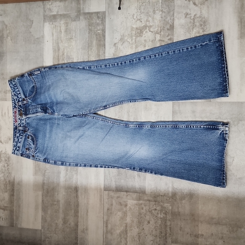 Wm Silver button fly jeans